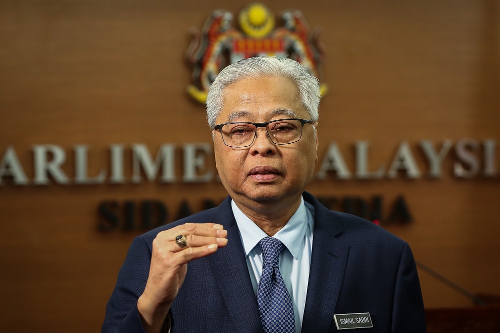 Additional financial assistance will be provided to Malaysians via the BKM scheme. Image credit: Malay Mail