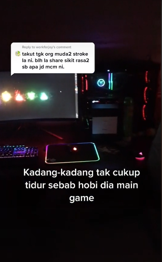 Syazwani showing her husband's hobby: gaming.