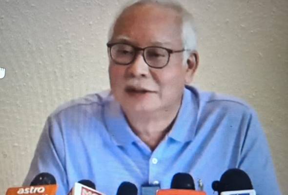 Najib turns down land offer