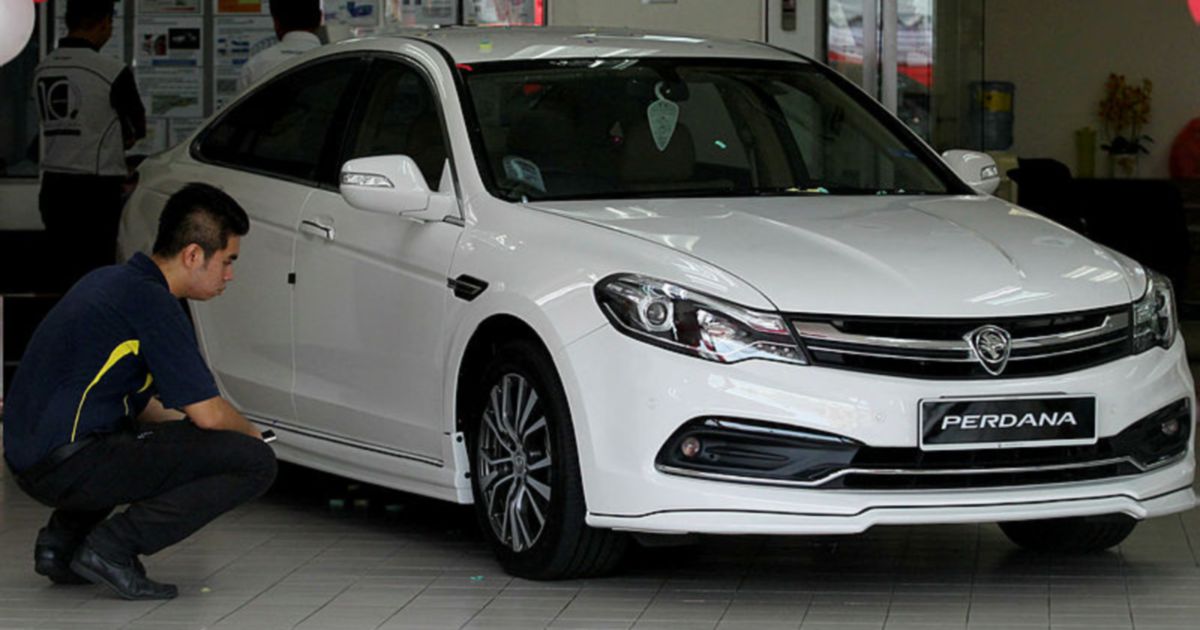 A white Proton Perdana.