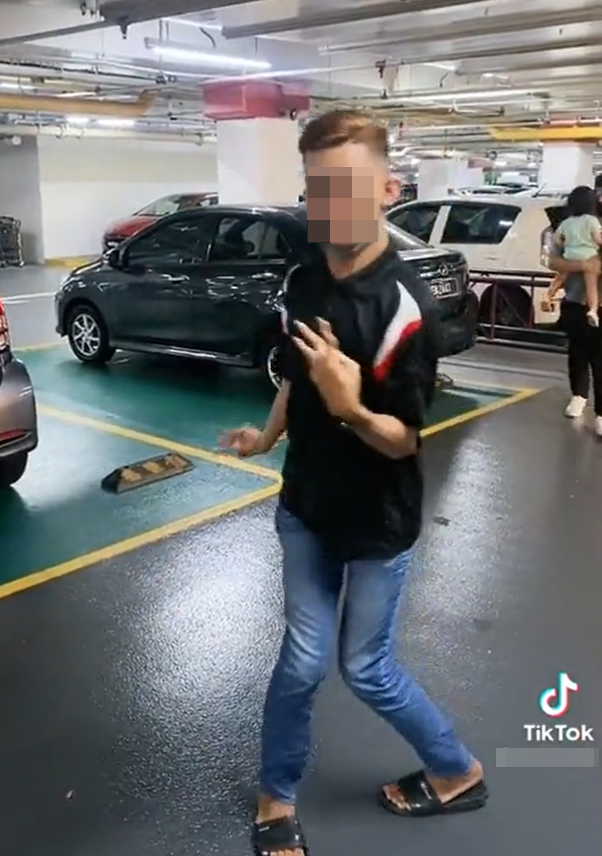 The TikTok creator's friend, pretending to be handicapped.