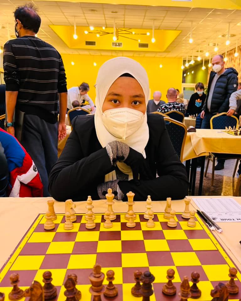 Nur Batrisya competing at the Prague Open international chess tournament. 