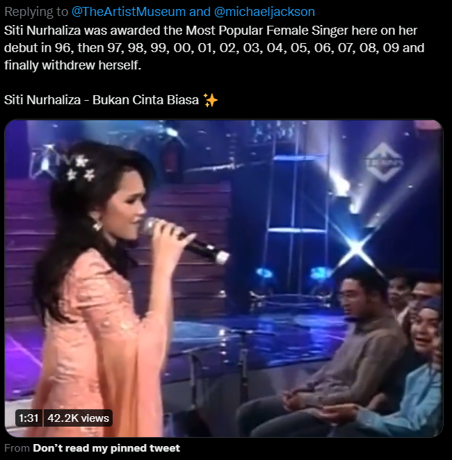 Another netizen has pointed out that Datuk Siti Nurhaliza was awarded the Most Popular Female Singer award in her debut in 1996, as well as subsequent years after. Source: Twitter