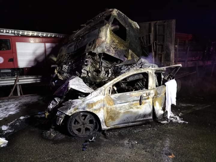 5 people were burnt to death in a horrific accident that occurred along the North-South Expressway. Image credit: Inforoadblock