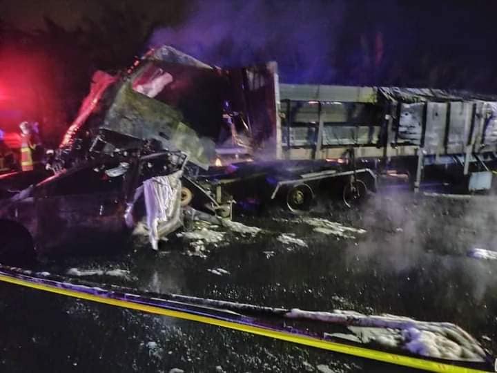 5 people were burnt to death in a horrific accident that occurred along the North-South Expressway. Image credit: Inforoadblock