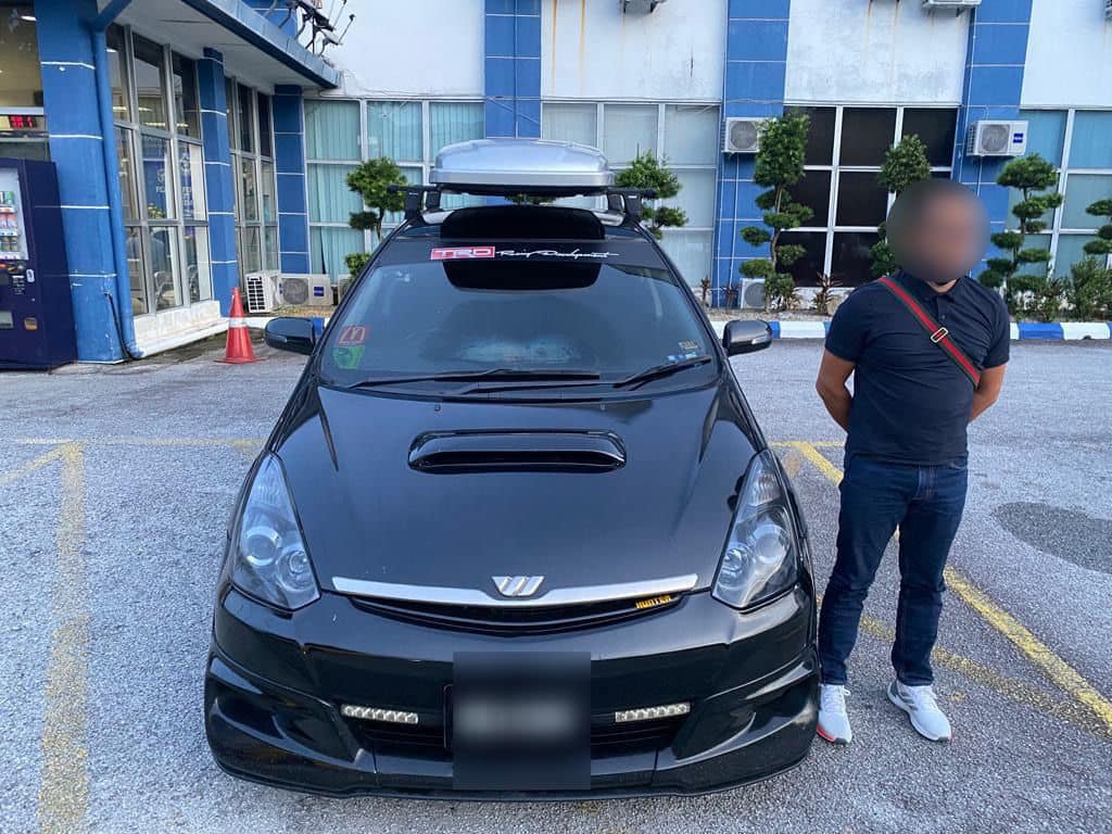 Police have detained both the driver of the Toyota and the driver of the Audi. Image credits: Ibu Pejabat Polis Daerah Seremban
