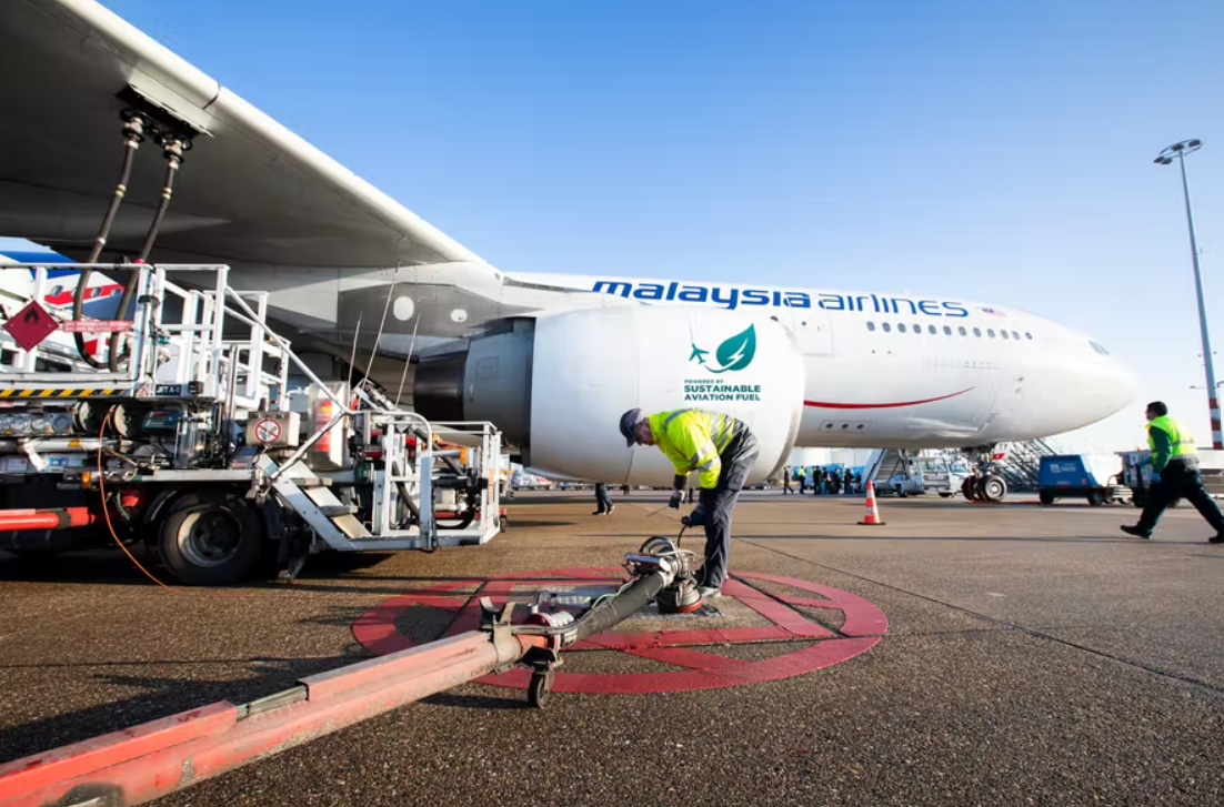 Malaysia Airlines will be chartering two flights, one to Singapore and one from Singapore, with planes powered using used cooking oil. Image credit: Aviation Pros