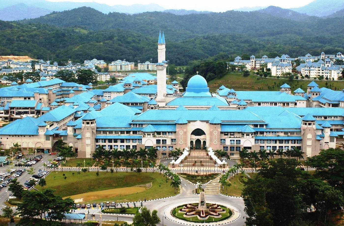 IIUM has been recently mired in controversy after allegedly withholding the passports of foreign students. Image credit: IslamiCity