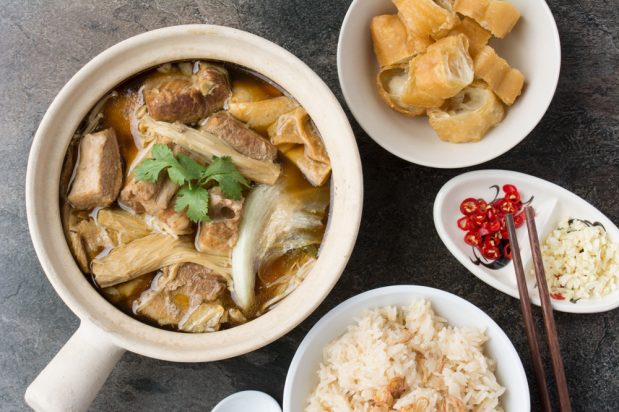 Australian researchers have discovered that bak kut teh may cause liver damage when interacting with certain medications. Image credit: Asian Inspirations