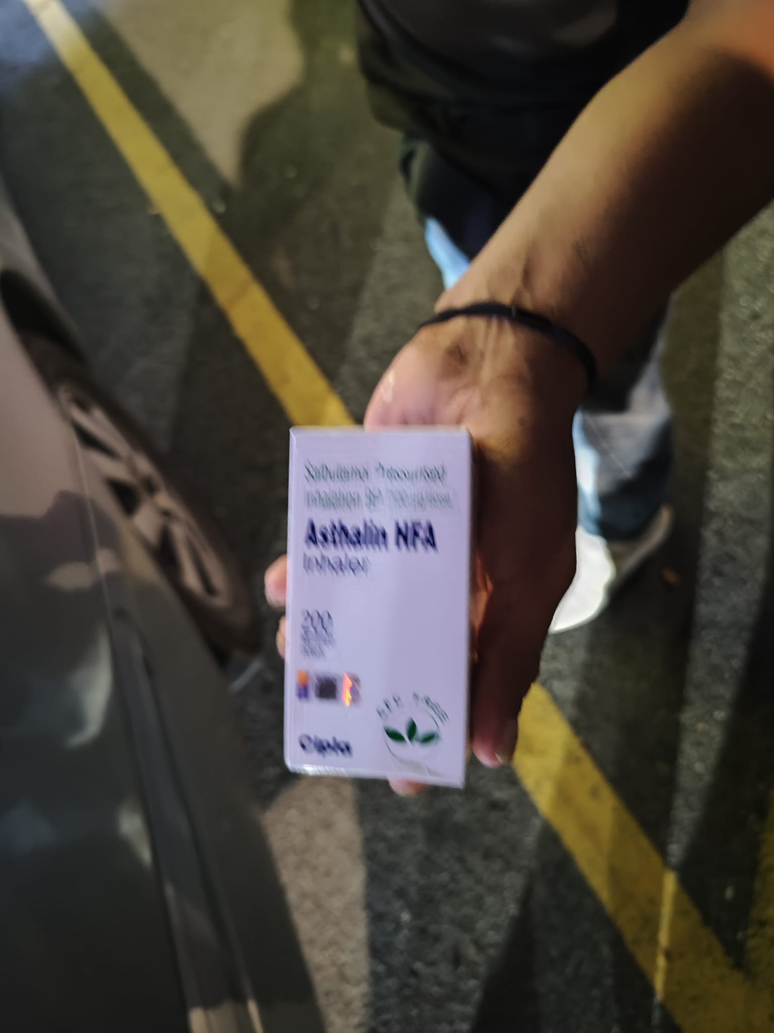 A Facebook netizen gave a foreign worker RM10 to help him buy asthma medicine. Image credit: Albert Ling