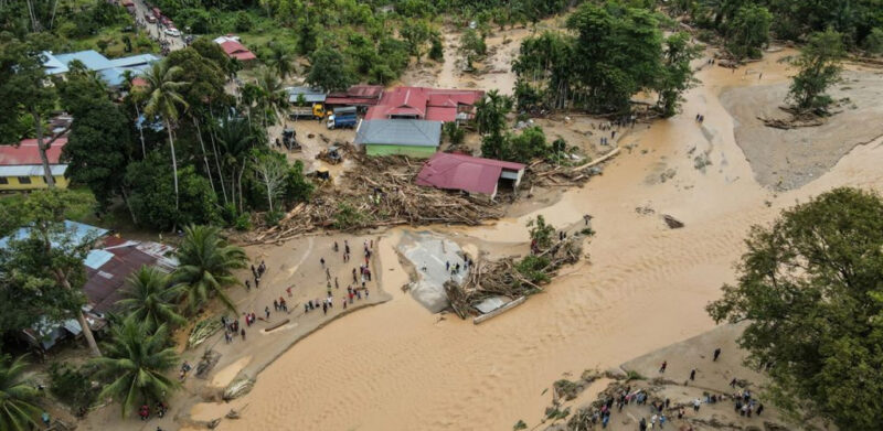 Floodwaters have displaced residents from 9 villages in Kedah. Image credit: BERNAMA