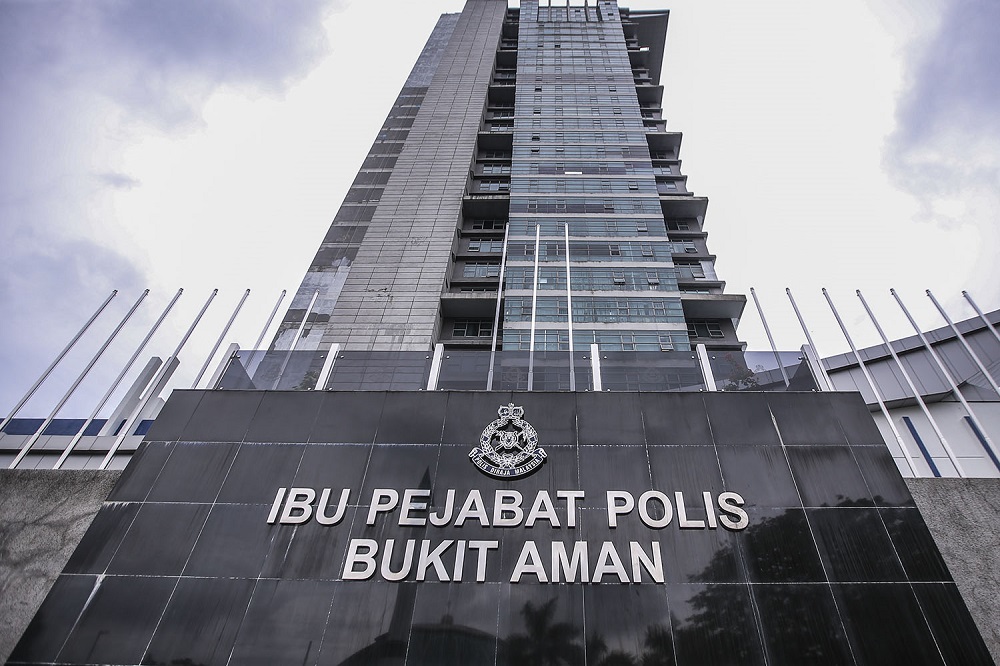 Bukit Aman police headquarters have confirmed that they will be summoning PAS President Hadi Awang over his controversial remarks. Image credit: Borneo Post Online