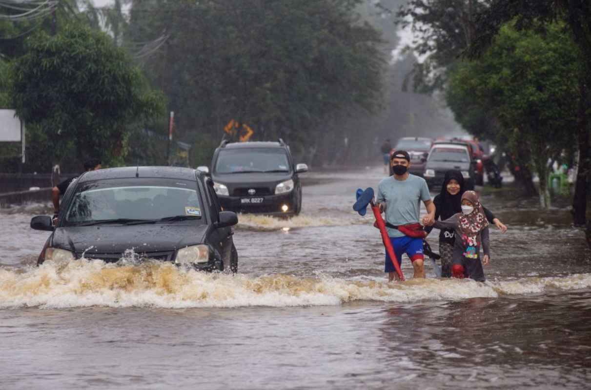 The Selangor state government is considering declaring a climate emergency due to the floods. Image credit: Malay Mail