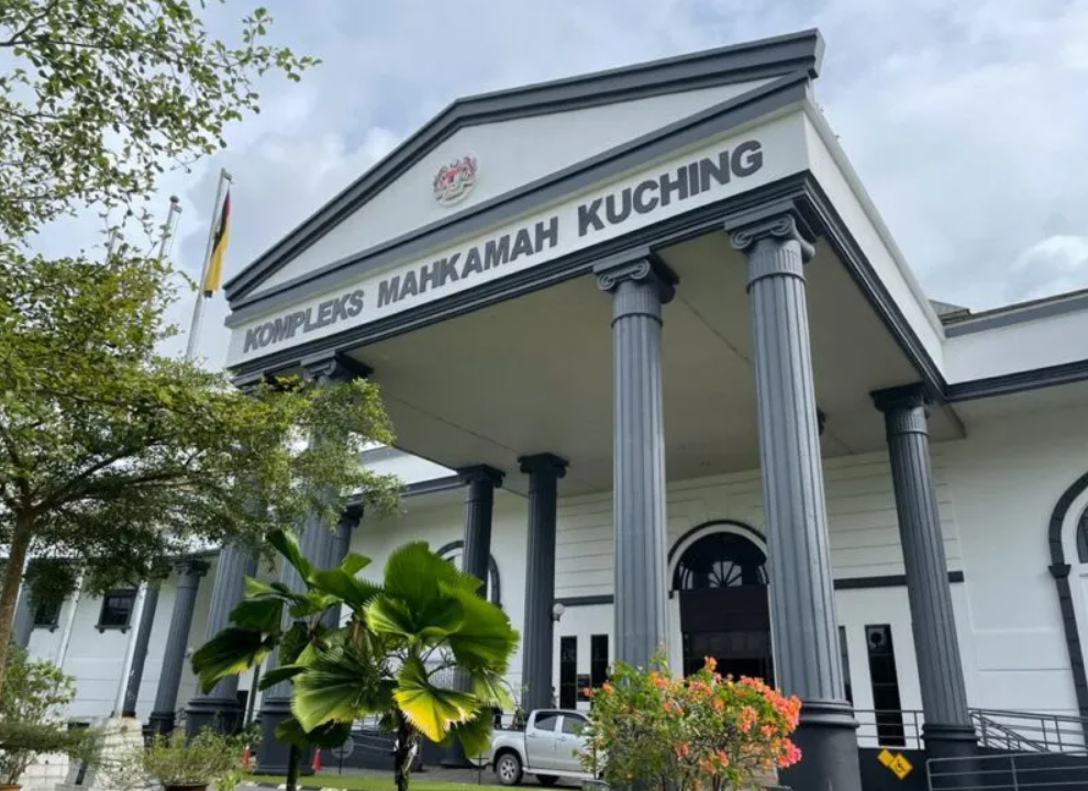 A Kuching magistrate's court ordered a teacher to enter a peace bond after he sexually harassed a 12-year-old student. Image credit: Dayak Daily