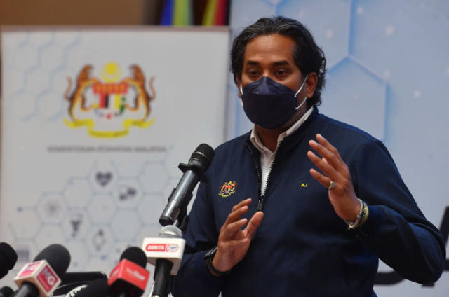 Khairy says that four cases of the XBB Omicron sub-variant have been detected in Malaysia. Image credit: Malay Mail