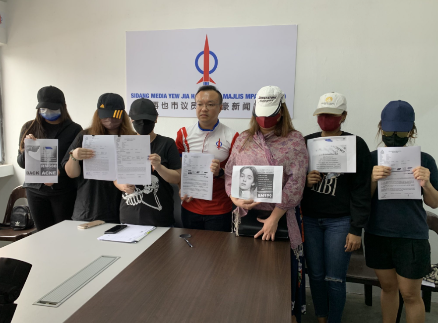 The victims were told that the beauty salon could not honour their packages after changing owners. Image credit: Sin Chew Daily