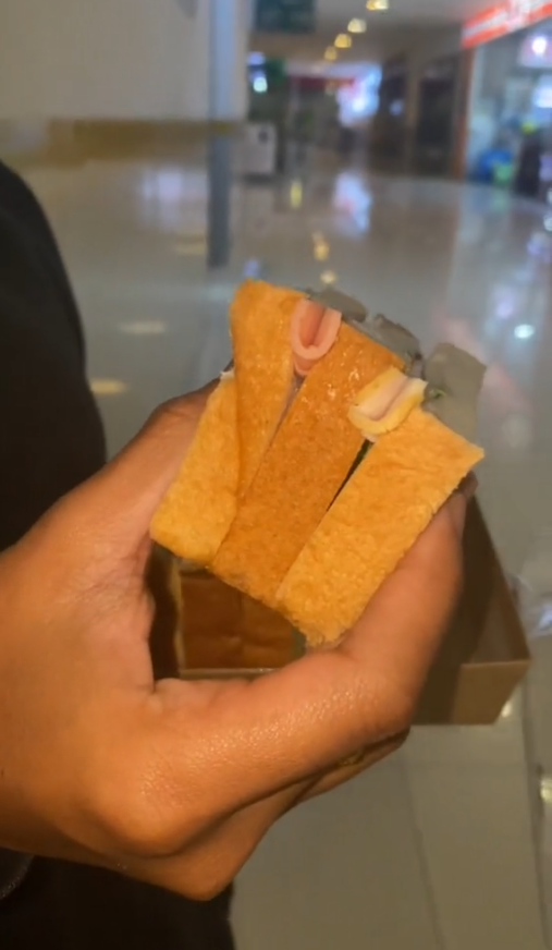 Local netizen Nur Aisyah was surprised by the lack of filling after paying RM7 for a sandwich from 7-Eleven. Image credit: real.eycah