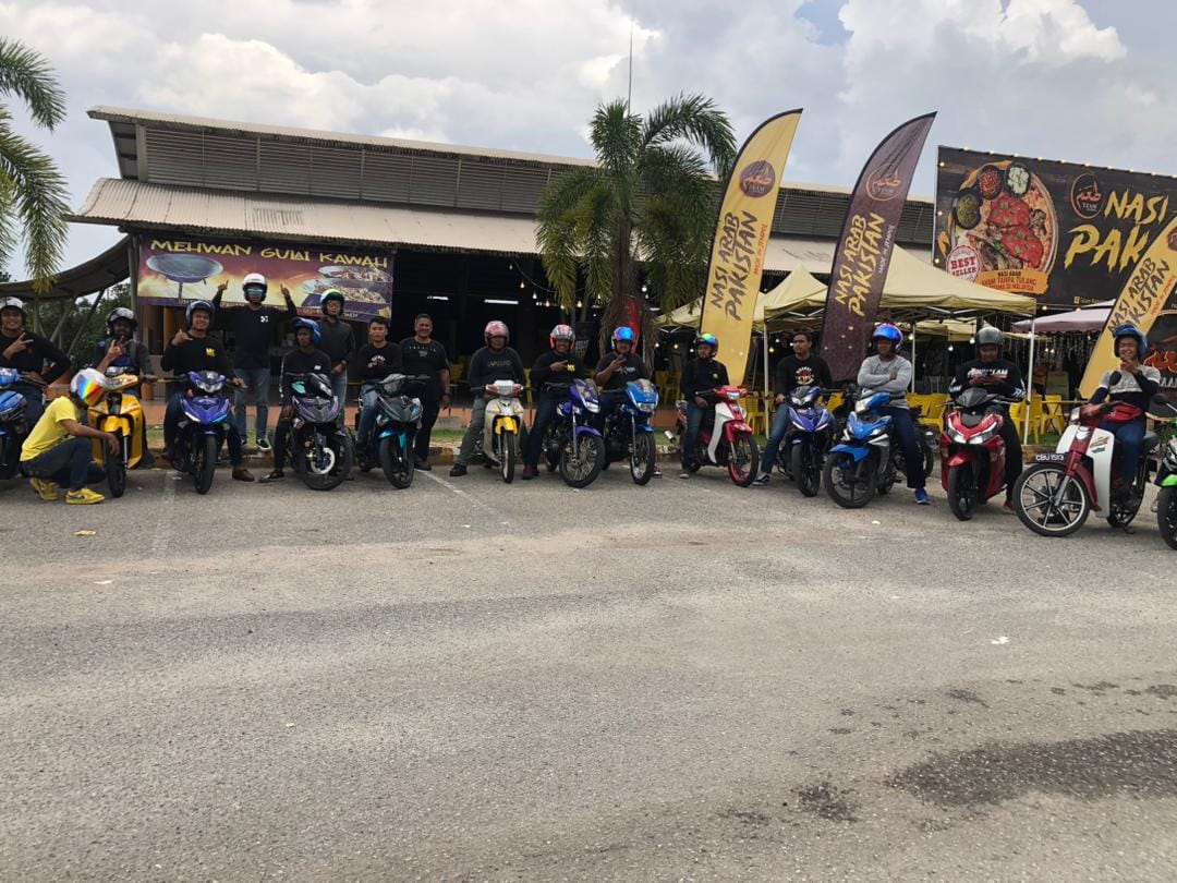 Members of a local motorbike owner's club decided to turn up at the stall to show the owner support. Image credit: Mehwan GULAI KAWAH