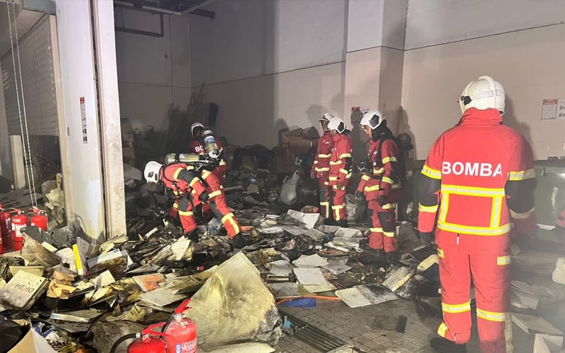 Firefighters responded to the scene and managed to put the blaze out completely. Image credit: Free Malaysia Today